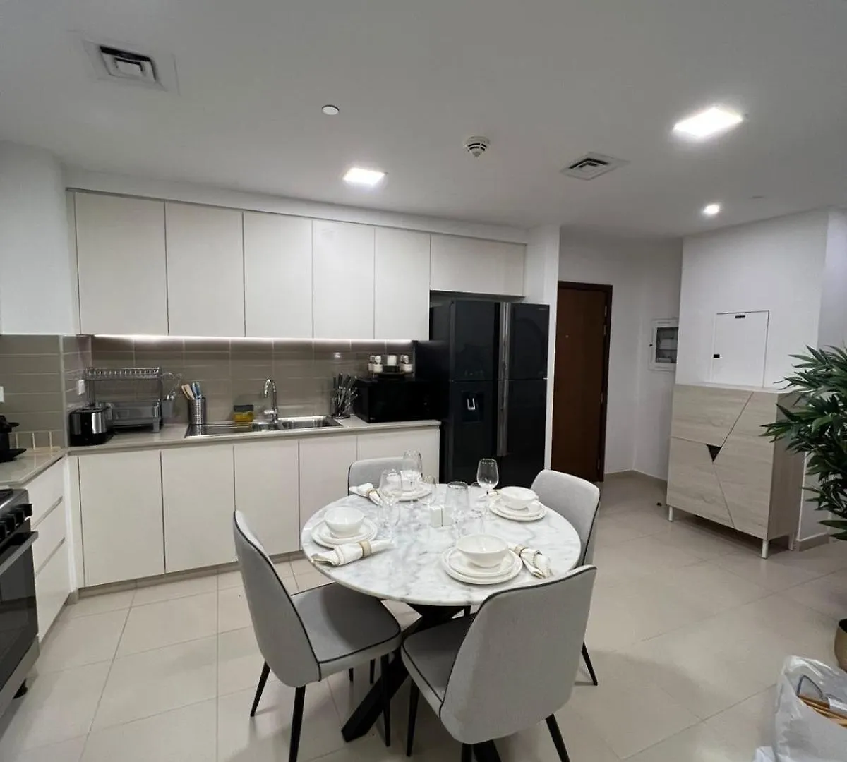 Luxury 2 Beds Nshama Zarha Breeze 3B1 Apartment Dubai