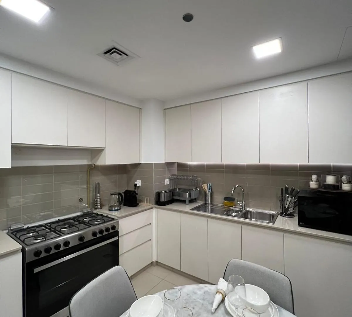Luxury 2 Beds Nshama Zarha Breeze 3B1 Apartment Dubai